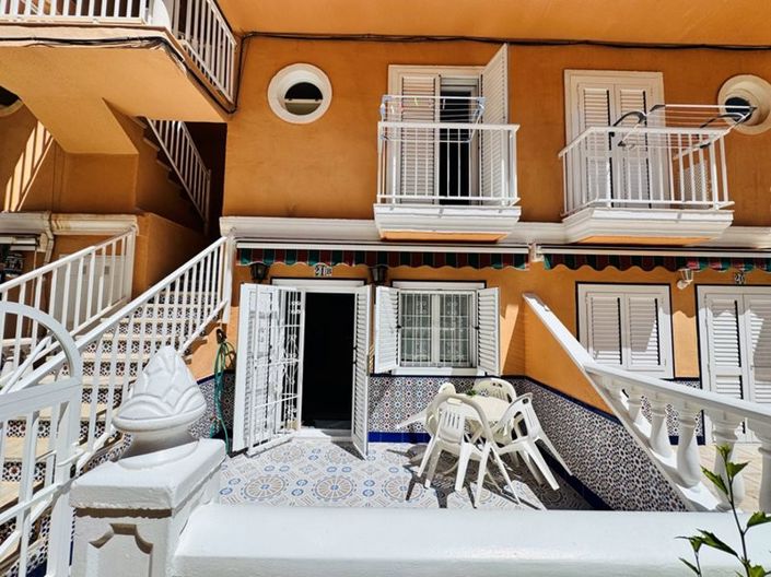 Image No.4-2 Bed Townhouse for sale