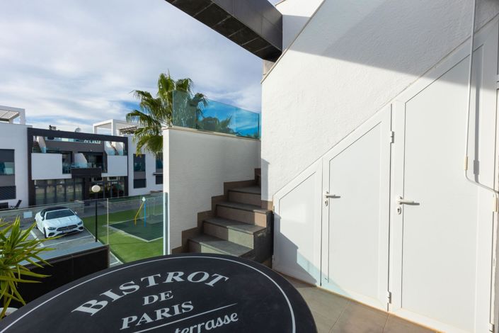 Image No.20-2 Bed Bungalow for sale