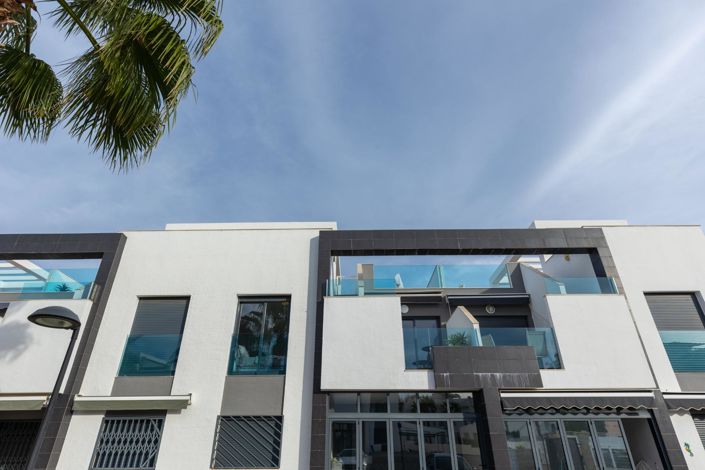 Image No.32-2 Bed Bungalow for sale