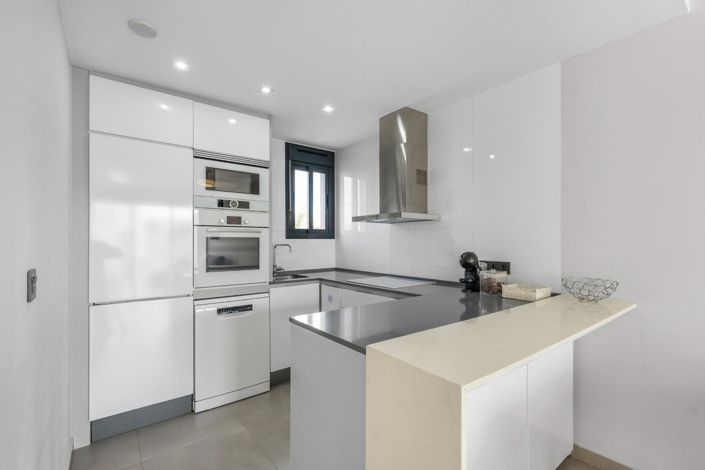 Image No.9-2 Bed Bungalow for sale