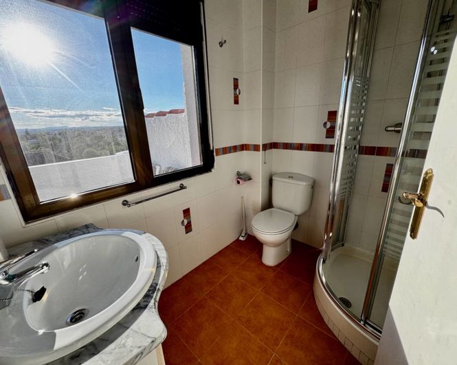 Image No.17-4 Bed Villa for sale