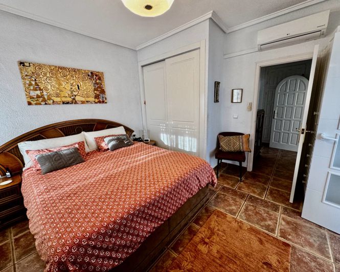 Image No.9-4 Bed Villa for sale