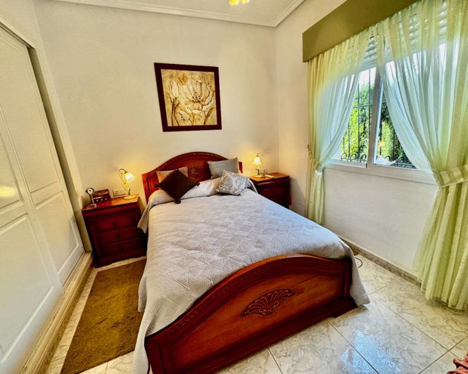 Image No.17-3 Bed Villa for sale