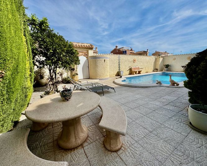 Image No.25-3 Bed Villa for sale