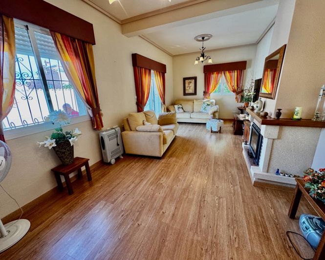 Image No.6-3 Bed Villa for sale