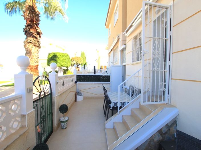 Image No.19-3 Bed Villa for sale