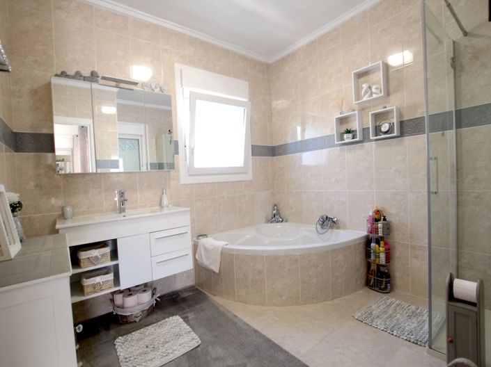 Image No.25-3 Bed Villa for sale