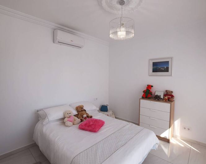 Image No.12-3 Bed Villa for sale