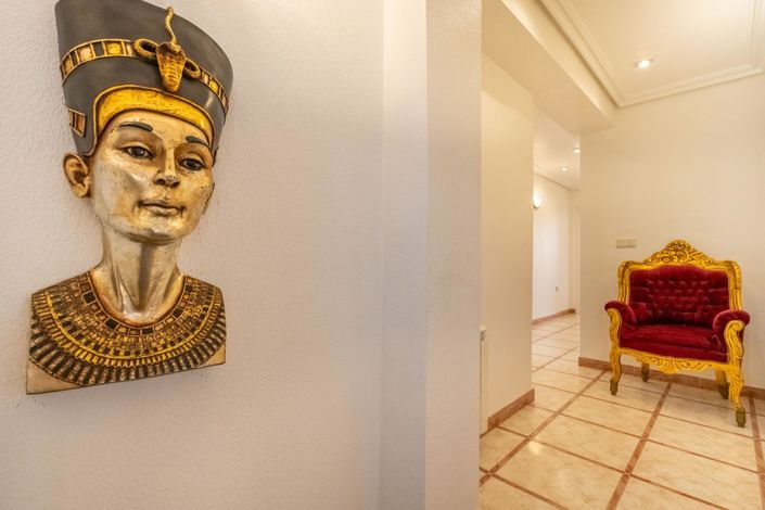 Image No.40-6 Bed Villa for sale