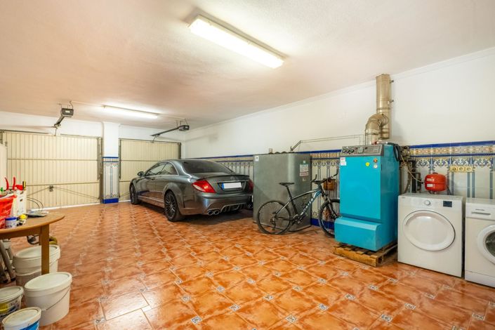 Image No.44-6 Bed Villa for sale