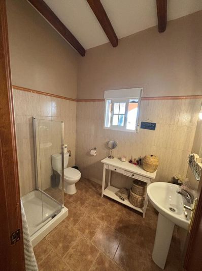 Image No.12-3 Bed Country House for sale