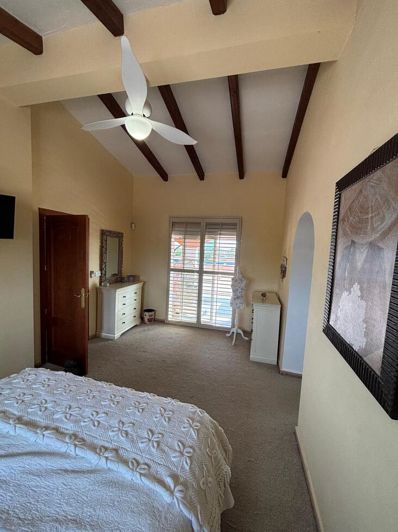 Image No.25-3 Bed Country House for sale