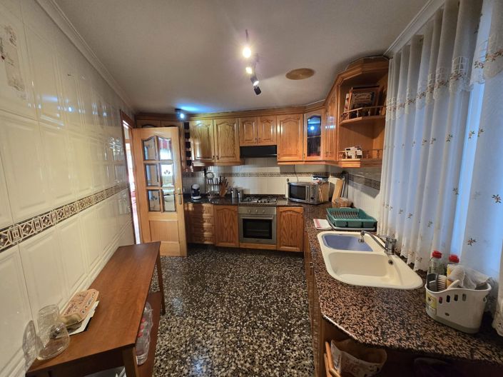 Image No.18-Appartement de 4 chambres à vendre à Sax