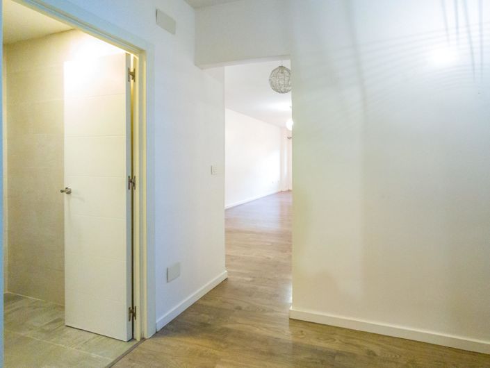 Image No.21-3 Bed Apartment for sale