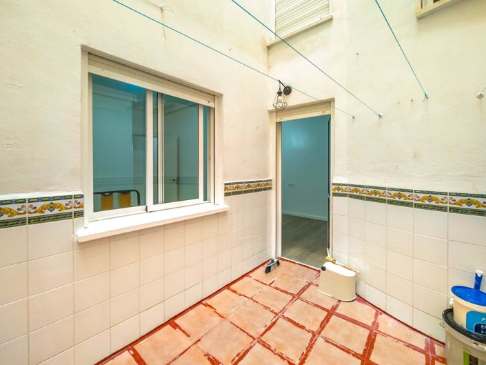 Image No.23-3 Bed Apartment for sale