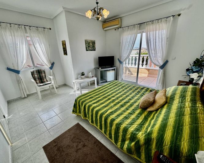 Image No.13-3 Bed Villa for sale