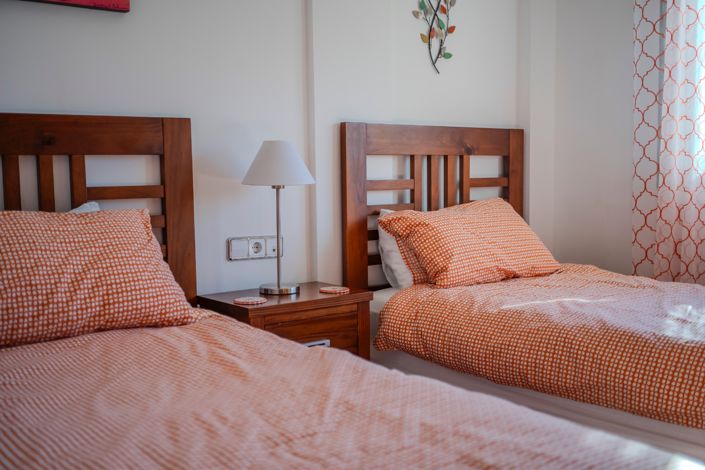 Image No.18-3 Bed Townhouse for sale