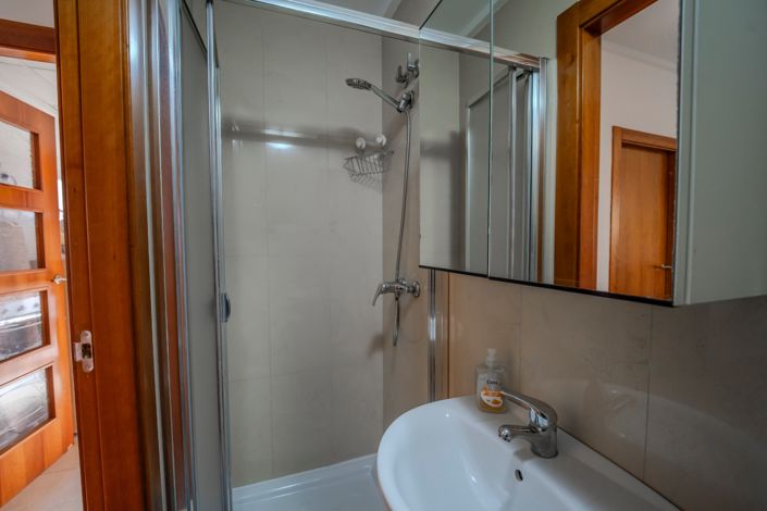 Image No.27-3 Bed Townhouse for sale