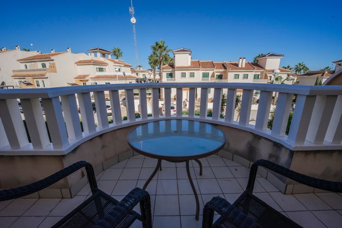 Image No.37-3 Bed Townhouse for sale