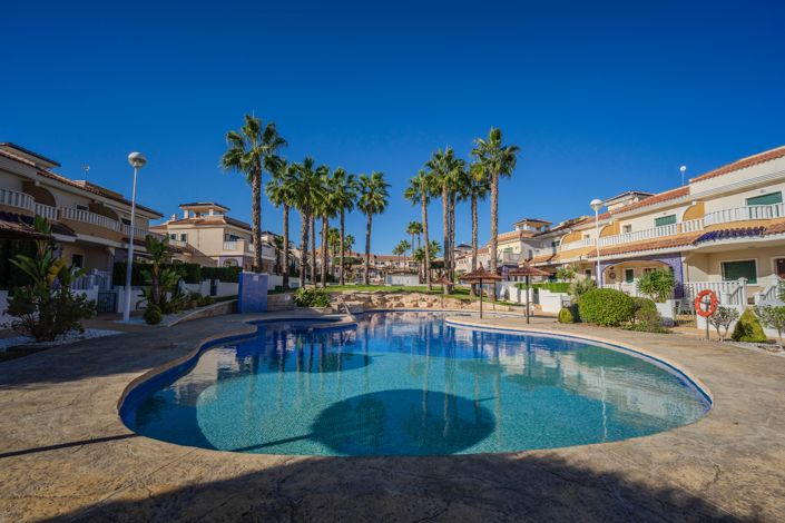 Image No.42-3 Bed Townhouse for sale