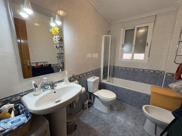 Image No.21-5 Bed Apartment for sale