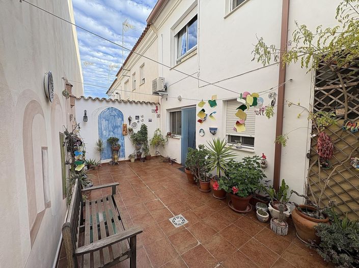 Image No.30-5 Bed Apartment for sale