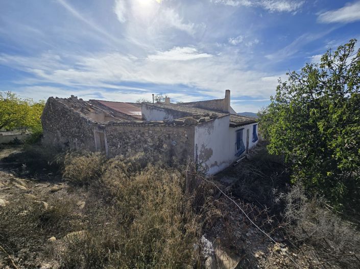 Image No.11-7 Bed Country House for sale