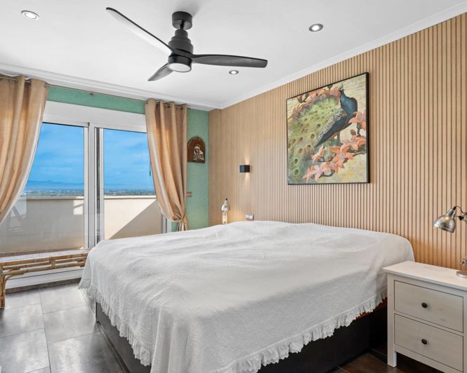 Image No.20-5 Bed Villa for sale