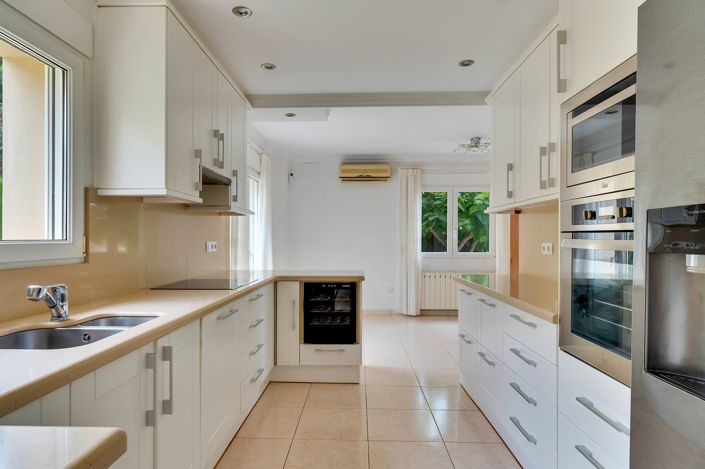 Image No.11-4 Bed Villa for sale