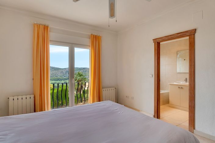 Image No.23-4 Bed Villa for sale