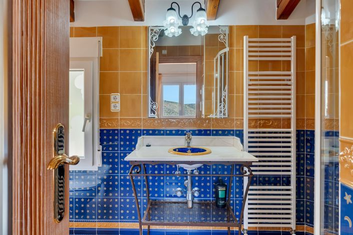 Image No.32-4 Bed Villa for sale