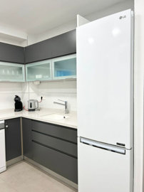 10-bb915d1cb19341576dcdc994b81ab9c5