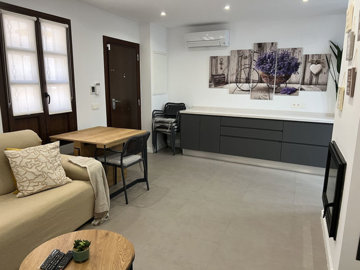 2-5bd7b9d04b45e33852eaf0ec6670150d