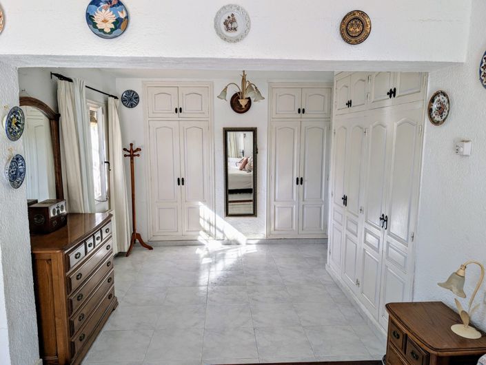 Image No.35-3 Bed Villa for sale