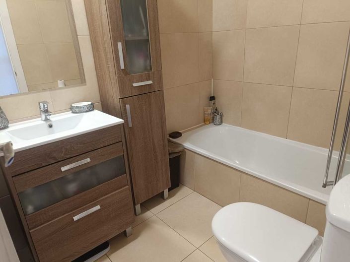 Image No.26-2 Bed Apartment for sale