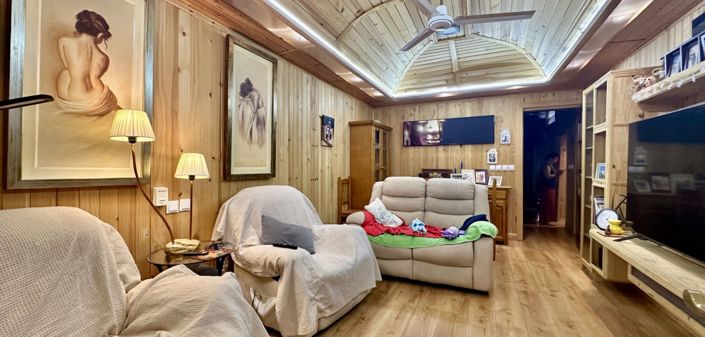 Image No.20-4 Bed Townhouse for sale