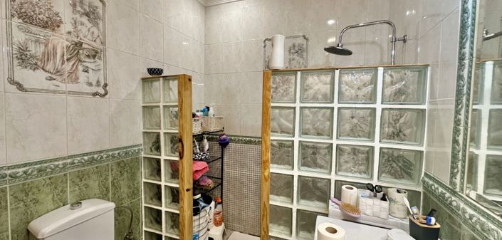 Image No.21-4 Bed Townhouse for sale