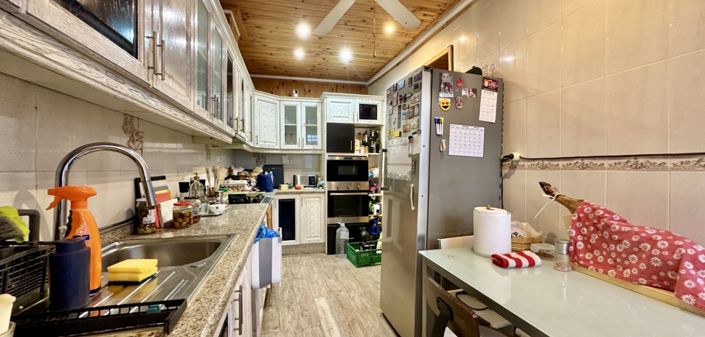 Image No.27-4 Bed Townhouse for sale