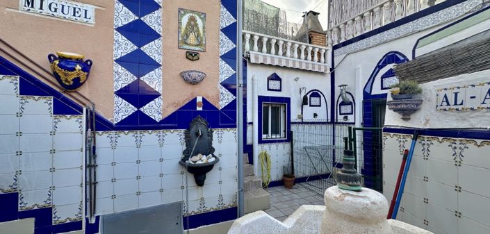 Image No.31-4 Bed Townhouse for sale