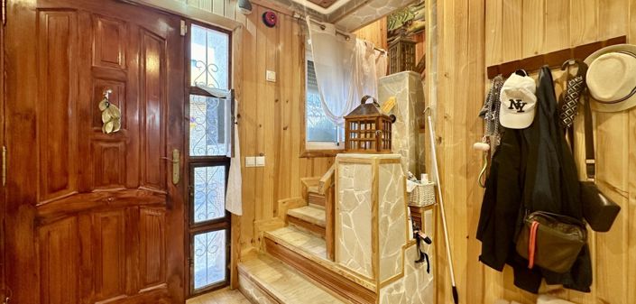 Image No.7-4 Bed Townhouse for sale