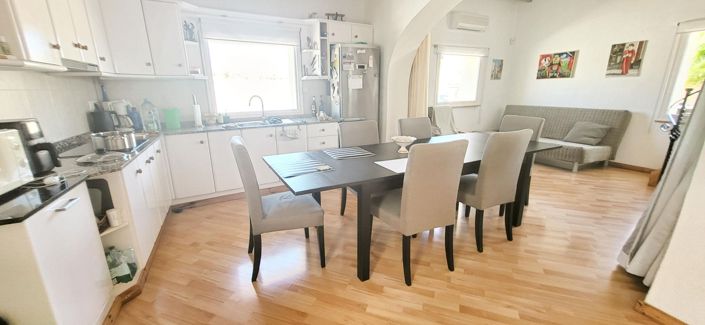 Image No.38-2 Bed Villa for sale