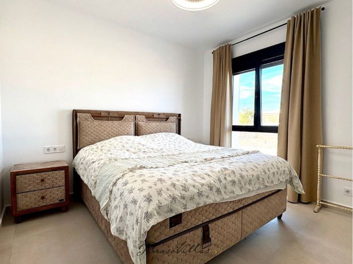 Image No.26-4 Bed Villa for sale