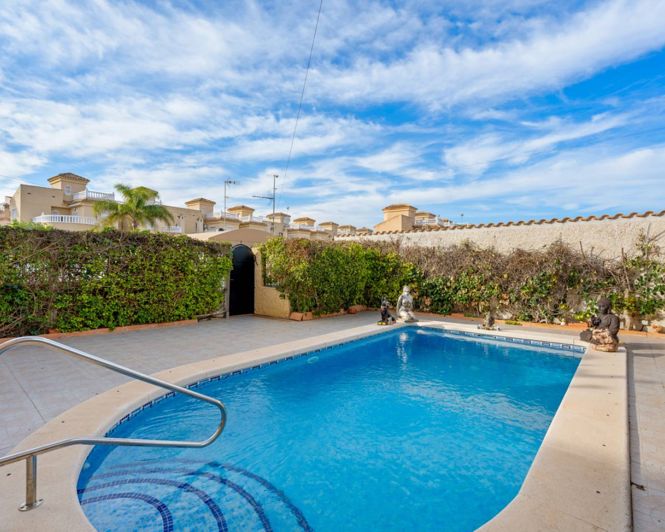 Image No.14-2 Bed Villa for sale