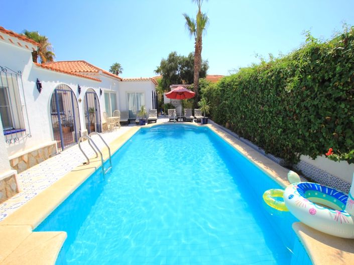 Image No.3-5 Bed Villa for sale