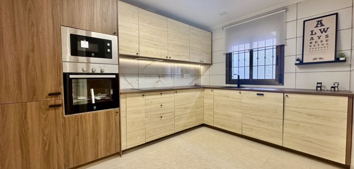 Image No.4-3 Bed Townhouse for sale