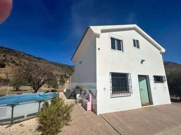 country-house-in-villanueva-de-la-concepcion-