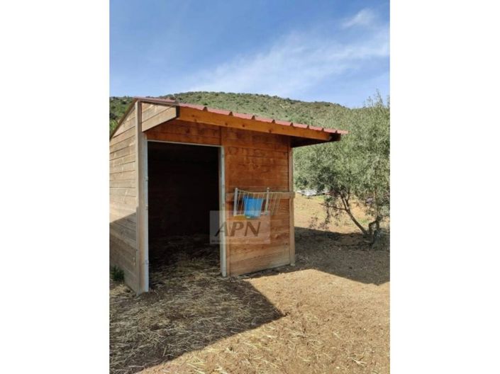 Image No.5-2 Bed Country House for sale