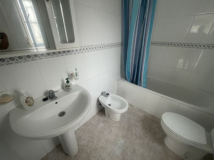 Image No.20-3 Bed Bungalow for sale