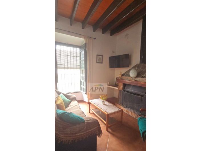 Image No.7-3 Bed Country House for sale