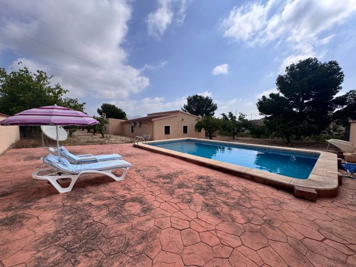 Image No.12-3 Bed Villa for sale